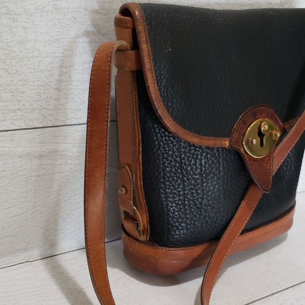 Vintage Dooney and Bourke black/brown pebble leather crossbody bag - Picture 4 of 9